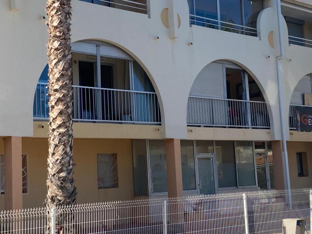 Magnifique Appart Marina Proche Plage Avec Parking Sète Zewnętrze zdjęcie